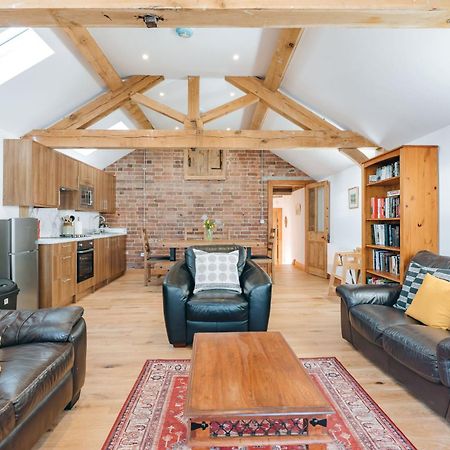 Ryton Grange Church Barn Sleeps 5 Shrewsbury Esterno foto