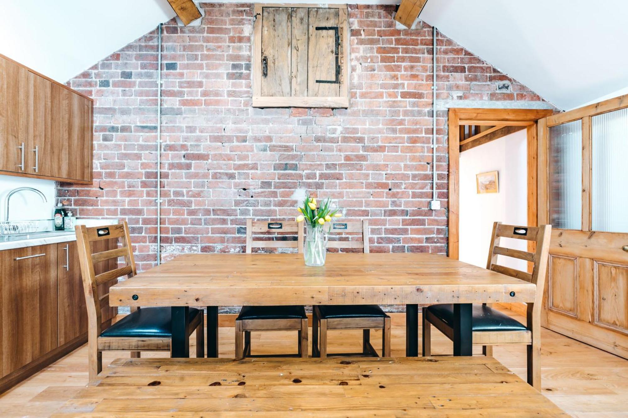 Ryton Grange Church Barn Sleeps 5 Shrewsbury Esterno foto